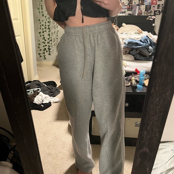 Grey Comfy Mens Sweatpants - Picture 2 of 3